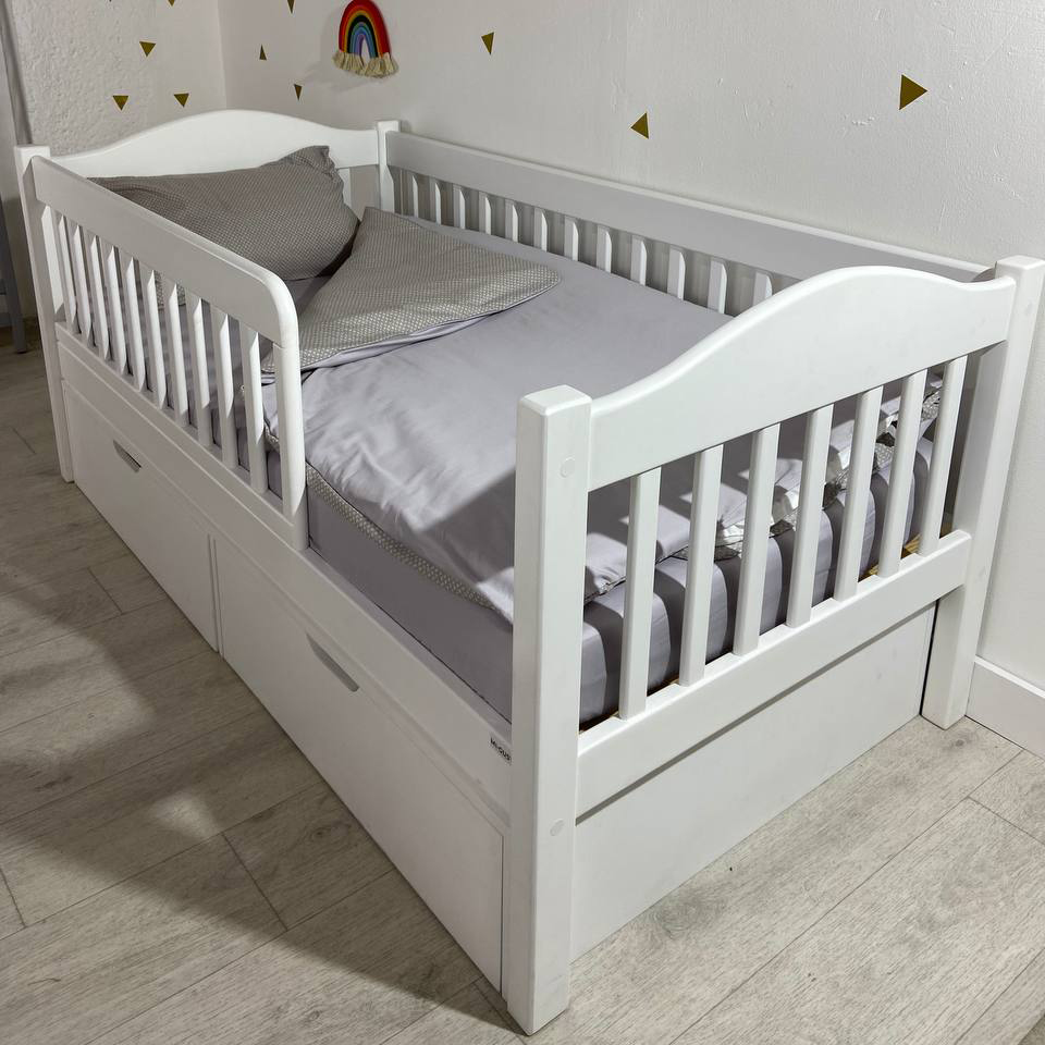 кровать детская с передним бортиком