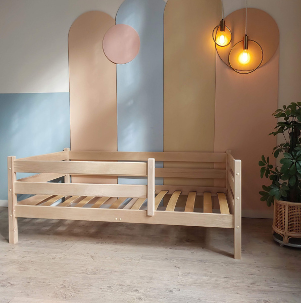 КРОВАТЬ ДЕТСКАЯ С БОРТИКОМ - RENUA БЕЗ ПОКРАСКИ